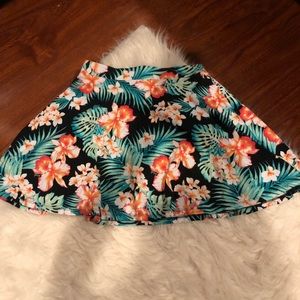 Floral printed skirt